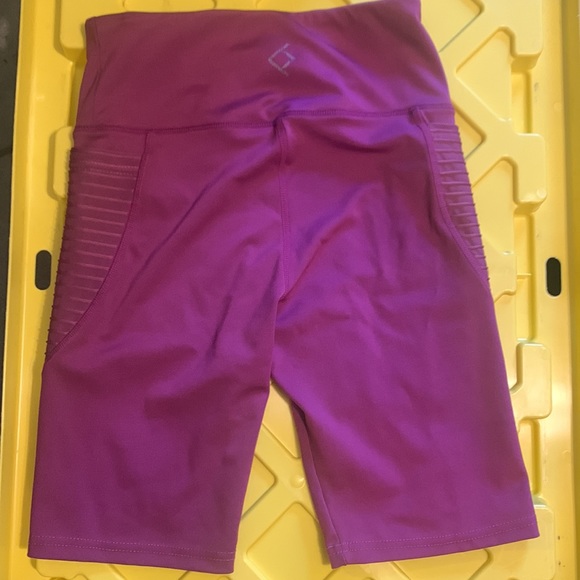 biker shorts (color: magenta) size small - Picture 2 of 2